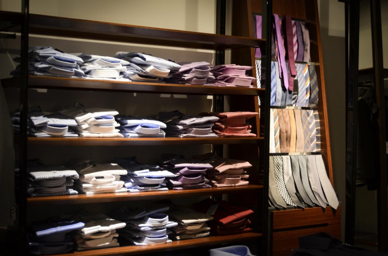 vente-REGUSSE-min_shirts_exhibition_shop_shopping_shelf_buy_business_clothing-940715